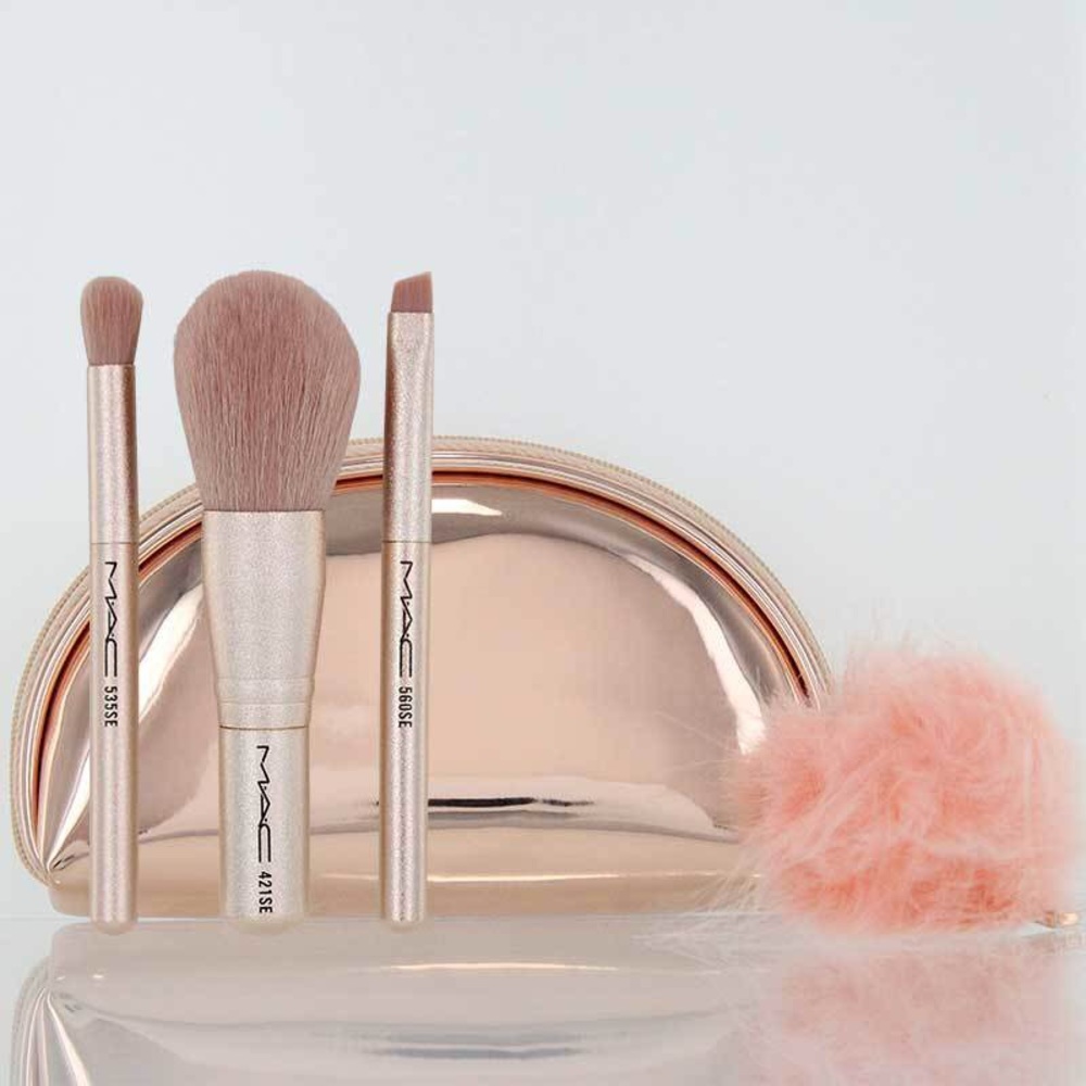 MAC Snow Ball Mini Brush Kit